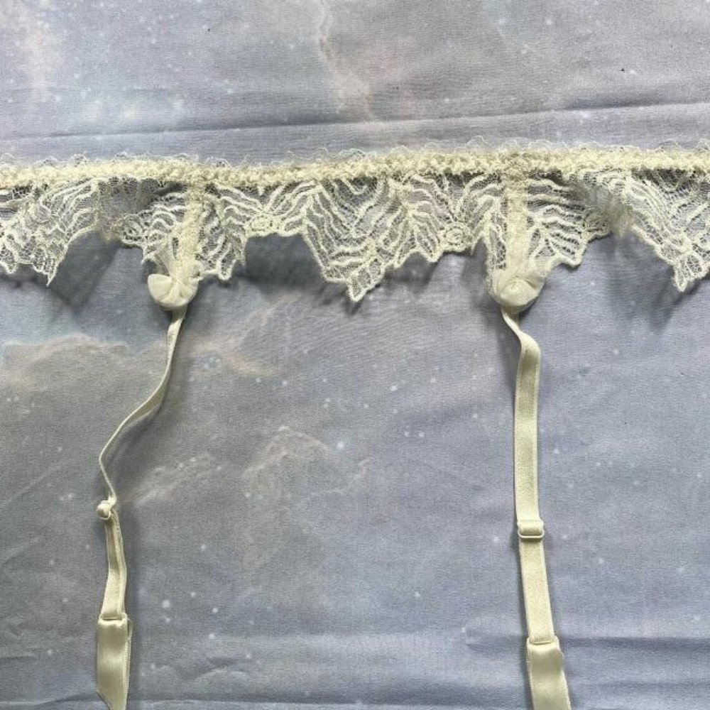 Lejaby Lace Garter Belt (NEW)